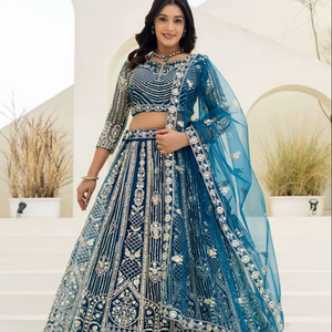 Lehenga Choli Tradicional Ramdev Trading con Bordado Intrincado de Mariposas, Material Reciclado, Tonos Ricos, para Bodas - Product Image 1