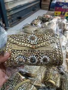 Pochette de soirée de luxe écologique faite à la main en mosaïque Kundan pour femme, idéale pour mariage et réception, sac de créateur tendance - Product Image 1