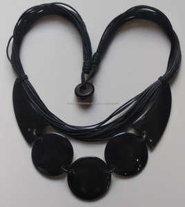 สร้อยคอฮอร์นวินเทจเรียมแฮนด์เมดทันสมัยพร้อมโซ่ลูกปัดเพชรรูปสมอที่ทันสมัยของขวัญสำหรับทุกเพศจากผู้ผลิต - Product Image 1