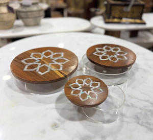 กล่องช็อคโกแลตอะคริลิคสุดหรูพร้อมฝาไม้หรูหราและแม่ของไข่มุกบรรจุภัณฑ์ของขวัญพรีเมี่ยมสำหรับขนมและผลไม้แห้ง - Product Image 2