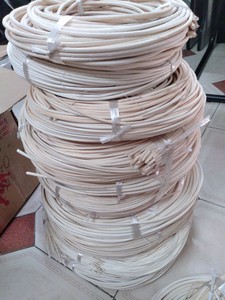 Matériau de base en rotin naturel de haute qualité, canne ronde brute pour la fabrication de paniers tissés à la main et l'artisanat de meubles - Product Image 6