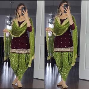 Ensemble de 3 pièces Mehendi vert : Haut et salwar dhoti en faux georgette, richement brodés avec des sequins, et dupatta - Product Image 2