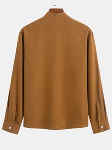 เสื้อเชิ้ตผู้ชายลำลองสีพื้น ผ้าลินิน/ผ้าฝ้าย ระบายอากาศได้ดี คอตั้ง ติดกระดุมแบบเปิดด้านหน้า แต่งกระดุมตัดสี ปลายแขนเสื้อแบบพับ สำหรับใส่ในชีวิตประจำวัน - Product Image 2