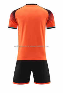 Nuevo uniforme de fútbol para hombre al por mayor, precio en stock de 2025, logotipo personalizado, diseña tu propio uniforme de fútbol o uniforme de fútbol - Product Image 6