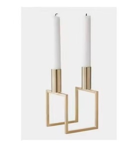 Candelabros de metal duraderos con tallo largo, soportes de pie para velas de pilar, con MOQ bajo - Product Image 2