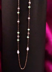 Pendentif long en or 22 carats vert pour femmes, design élégant de chaîne, léger, élégant, bijoux à porter tous les jours - Product Image 2