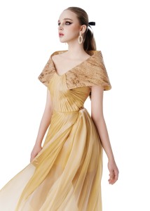ชุดราตรีหรูหรามีแบรนด์ท้องถิ่นจากเวียดนาม - Product Image 3