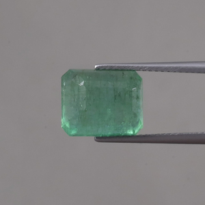 Émeraude naturelle certifiée par une tierce partie, vente en gros, pierre précieuse brute, 6,51 carats, taille émeraude 11x9,5 mm, vert clair premium - Product Image 3