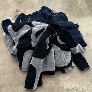 Veste en sherpa personnalisée de haute qualité avec logo brodé, veste polaire en sherpa à blocs de couleur, fermeture éclair, veste en polaire pour homme personnalisée - Product Image 3