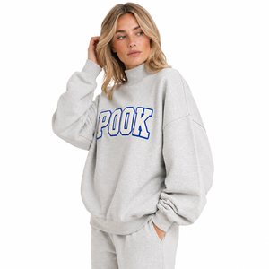 Sudadera Oversize Personalizada para Mujer con Cuello Alto, Bordado de Chenilla, Forro Polar, Ajuste Holgado, Estilo Casual Urbano, Fabricación OEM ODM - Product Image 3