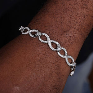 Bracelet de luxe plaqué or 18 carats avec diamants, taille brillant rond, micro-pavé, maillons de chaîne à fermoir, unisexe, pour usage quotidien - Product Image 2