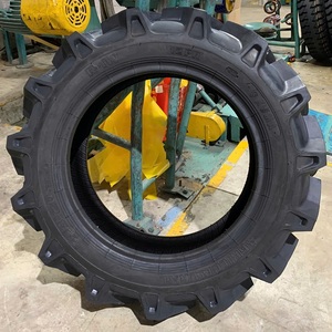 Neumáticos para tractores agrícolas de alta calidad, duraderos, resistentes, diseñados para un fuerte agarre en el trabajo de campo y una larga vida útil. - Product Image 1