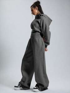 Survêtements en coton 100% avec design patchwork, vêtements de loisirs confortables, respirants et élégants, style streetwear. - Product Image 4