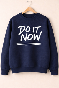 เสื้อแจ็คเก็ตขนแกะแฟชั่นแบบยูนิเซ็กซ์สำหรับฤดูใบไม้ร่วง พิมพ์ลายตัวอักษร โลโก้สั่งทำได้ ผ้าไม่ยับ สัมผัสนุ่ม ทรงหลวม มีหลายสีให้เลือกสำหรับครอบครัว - Product Image 3