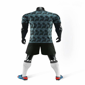 Maillot de football unisexe noir uni à manches courtes, col en V, en polyester léger anti-humidité, personnalisable, pour tous les sports - Product Image 5