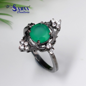 Anillo de Ónix Verde Natural con Corte Redondo y Detalles de Circonia Cúbica, Anillo de Boda de Plata de Ley 925 para Mujer - Product Image 3