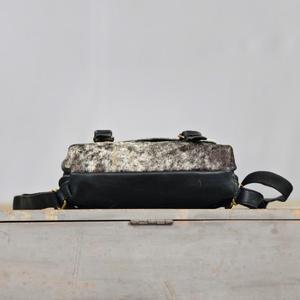 Mochila de cuero vacuno con detalles de estampado de leopardo y flecos, cierre de cremallera de forma cuadrada, capacidad media, para todas las estaciones - Product Image 5