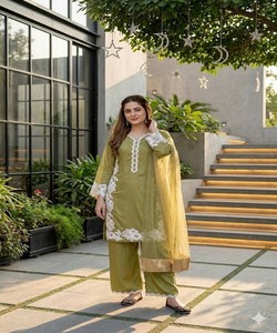Salwar Kameez en soie verte avec dentelle blanche, longueur cheville, style traditionnel indien pakistanais, vêtements décontractés pour femmes Karma ST-213 78013 - Product Image 2