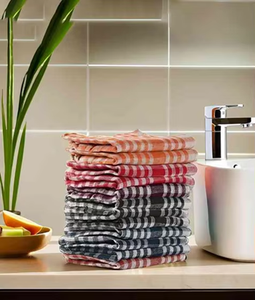 Achetez une serviette de cuisine à séchage rapide, en tissu de coton doux au toucher, pour les usages culinaires, proposée par des exportateurs. - Product Image 2