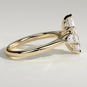 Bague de fiançailles solitaire de luxe en or massif 14 carats avec diamant de laboratoire taille marquise de 2 carats et pierres latérales de 0,40 carat, certifiée IGI - Product Image 2