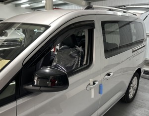 HIC แผ่นบังแดดกระจกหน้าต่างป้องกันสภาพอากาศสำหรับ Ford Transit Connect tourneo Connect 22 ~ ON - Product Image 3