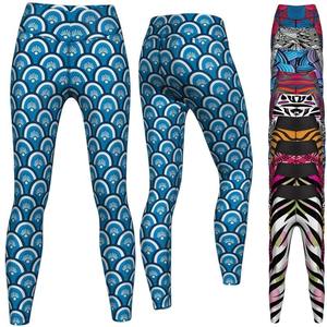 Leggings de compression athlétiques pour femmes, personnalisables en gros, unis ou imprimés par sublimation, collants d'entraînement respirants et très élastiques - Product Image 5