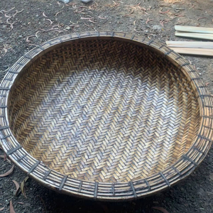 Coracle en bambou fait main du Vietnam avec banc et pagaies inclus, pour décoration de jardin, vente en gros - Product Image 1