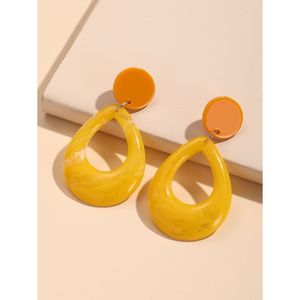 Pendientes de Resina Elegantes con Acabado Brillante, Diseño Moderno, Accesorios de Moda Duraderos y de Lujo, Diseñados por Artesanos Expertos, Moda de Cristal - Product Image 4