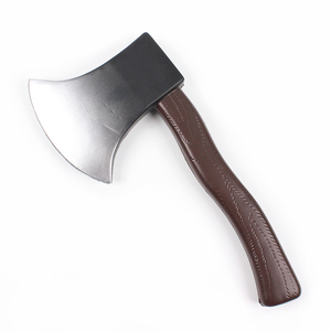 Couteau à pizza type hache, manche en bois, tête en acier forgé, qualité industrielle, 9 lames tranchantes, SHARP POINT TRADERS, garantie 6 mois, Mattock - Product Image 1