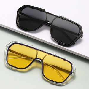 Occhiali da sole alla moda con occhiali da sole a forma di occhiali trasparenti con montatura a bomba d'acqua - Product Image 1