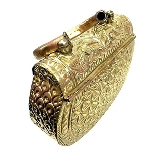 Bolso de Mano Rectangular de Metal Hecho a Mano, Elegante y Moderno, para Mujer, de God Grace Craft, para Fiestas, Regalo de Novia, con Logotipo Personalizado - Product Image 2