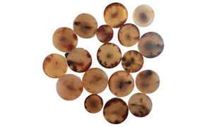 Boutons en corne naturelle brun-noir écologiques de haute qualité, boutons pression bruts avec décoration de paillettes, faits à la main par TIMELESS CRAFT - Product Image 6