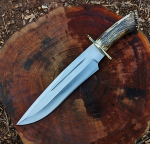 Cuchillo de Caza Multifuncional de Acero de Damasco Forjado a Mano, de Alta Calidad, Personalizable, OEM/ODM Disponible - Product Image 4
