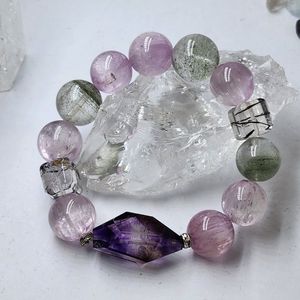 Premium Designer Resin <b>Bracelet</b> with High Gloss Artistic Finish Fashion Jewelry for Women Available at Worldwide Supply - Product Image 2