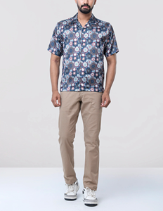 Chemise d'été décontractée pour homme, fabriquée sur mesure, en polyester 100% teint en fil, respirante, séchage rapide, anti-rétrécissement, idéale pour les vacances. - Product Image 4