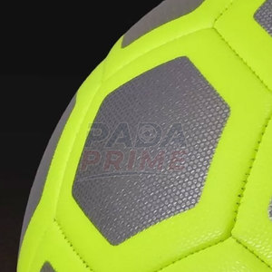 Ballon de Futsal Personnalisé Écologique avec Surface Durable et Rebond Stable – Taille et Couleur Personnalisables pour Entraînement Intérieur/Extérieur - Product Image 6