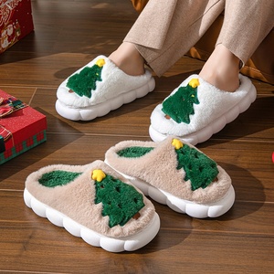<span class=keywords><strong>Pantoufles</strong></span> chaudes en gros de conception d'arbre de Noël d'hiver léger doux et chaud <span class=keywords><strong>pantoufles</strong></span> à usage domestique pour vêtements de maison - Product Image 2