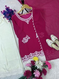 Vente en gros : Ensemble élégant brodé avec haut court, pantalon palazzo en chinon blanc et dupatta en dentelle coquillage pour tenues de fête et événements festifs - Product Image 4