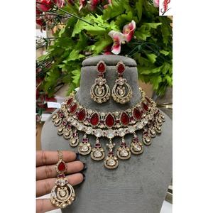 Elegante conjunto de collar y aretes chapados en oro de latón de alta calidad con piedras Polki, ideal para bodas y fiestas, colección para mujer. - Product Image 2