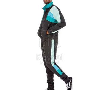 Good Material Pakistan Made Men Windbreaker Sets Top Selling Lightweight Men Windbreaker Sets - Product Image 4