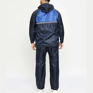 Chándal de sublimación para hombre de alta calidad y bajo MOQ, diseño de logotipo personalizado, chándal de sublimación liso para hombre - Product Image 3