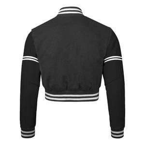 Chaqueta Varsity Corta Bordada para Mujer OEM con Letras 3D y Bordado, Dobladillo y Puños Acanalados, Logotipo Personalizado, Venta al por Mayor, MOQ 50 unidades - Product Image 4