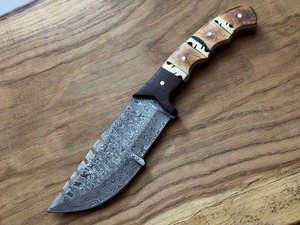 Couteau de chasse et de camping artisanal Viking en acier Damas de qualité industrielle, manche en corne, 10 pouces, pointe tombante, OEM - Product Image 1
