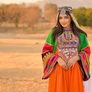 Robe traditionnelle afghane Kuchi, Poshak nomade tribal, robe brodée à la main, mode ethnique vintage afghane, culturelle - Product Image 4