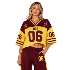 Camiseta Deportiva Retro Unisex de Alta Calidad, Estilo Oversize con Hombros Caídos, Diseño Clásico de Fútbol Americano, Personalizable con Número en Relieve - Product Image 1