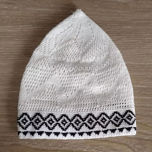Chapeau de prière musulman Kufi arabe de qualité supérieure, en maille, brodé, 100% coton, ajustable, pour hommes - Product Image 1