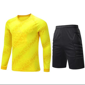 Tenue de Gardien de But Homme Femme Personnalisée Maillot de Foot Rembourré Coudières Short Imprimé Sublimation Vente en Gros Équipement d'Équipe de Football OEM - Product Image 4