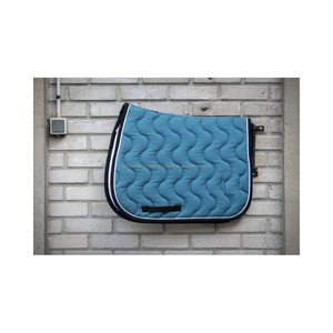 Tapis de selle cheval en tissu de qualité supérieure | Produits pour chevaux personnalisés tapis de selle cavalier couverture de selle disponible en plusieurs couleurs - Product Image 1