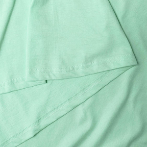 T-shirts décontractés pour hommes en coton tricoté léger, col en V, manches courtes, impression de logo personnalisé, t-shirt en maille surdimensionné pour hommes - Product Image 2