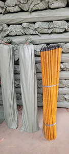 Manches de balai en bois 25-34 pouces, durables et légers, avec poils rigides pour le nettoyage des sols domestiques, style basique - Product Image 2